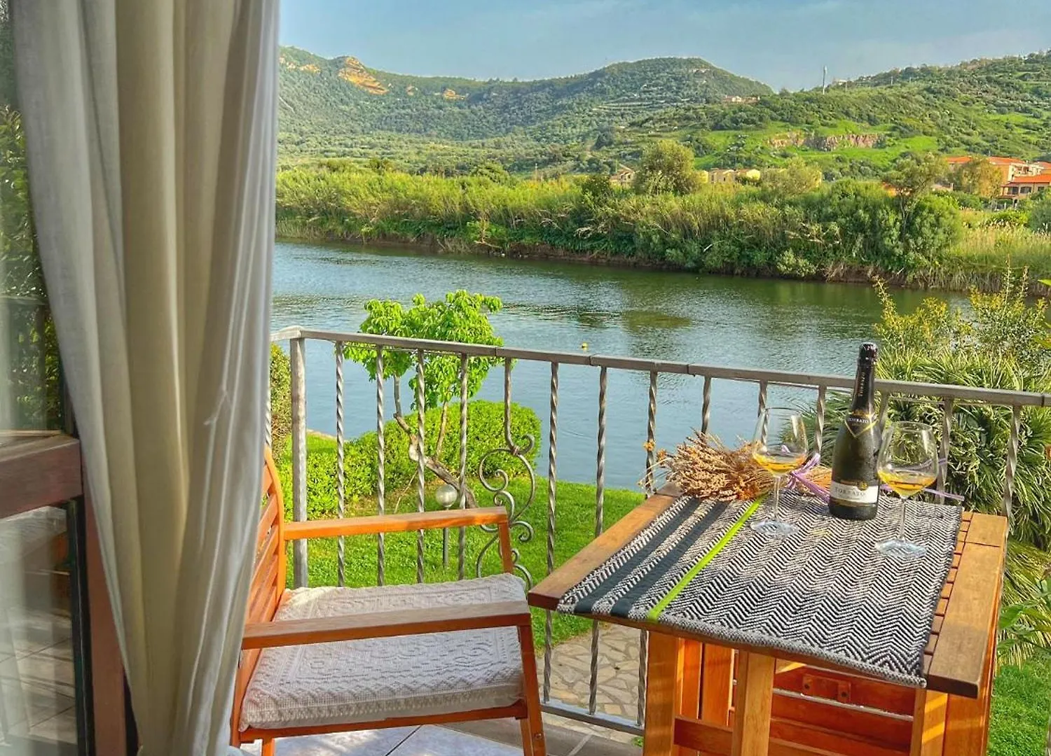 Temo River House Romantic Balcony And Peaceful Retreat In The Heart Of Bosa