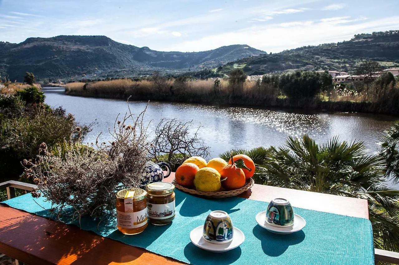 Temo River House Romantic Balcony And Peaceful Retreat In The Heart Of Bosa Ferienhaus